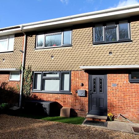 Colnbrook Crown Meadow - 4 Bedroom House - Heathrow - Excellentstays מראה חיצוני תמונה